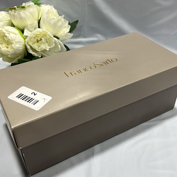 NIB - Franco Sarto Women’s Cruella Slide Sandal, Beige - Size 9 - Picture 11 of 11